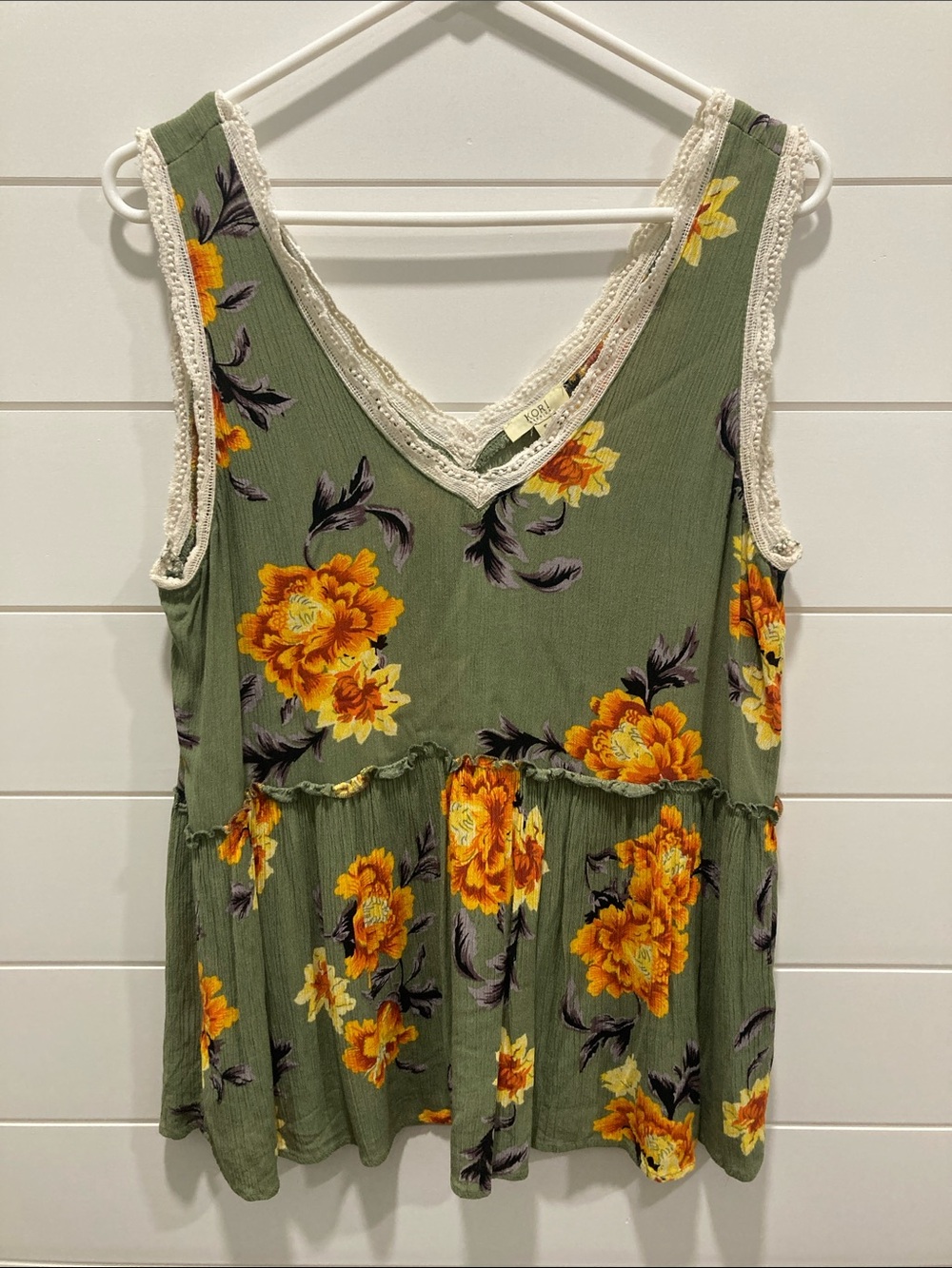 Kori America Olive Green Floral Babydoll Tank Top w/ Lace Trim- Size S-EUC-Boho